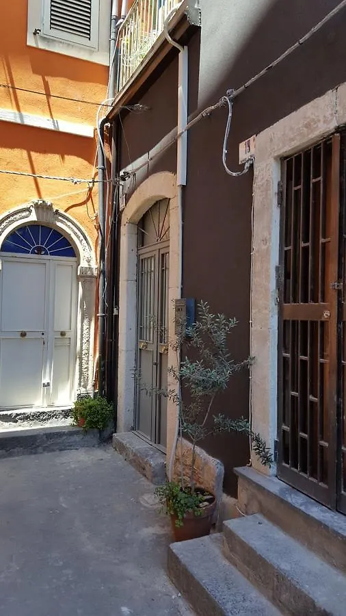 Il Pozzo Di Santa Teresa Apartamento Catânia